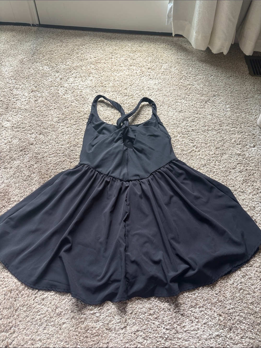 set of 2 Halara tennis dresses - Picture 9 of 9